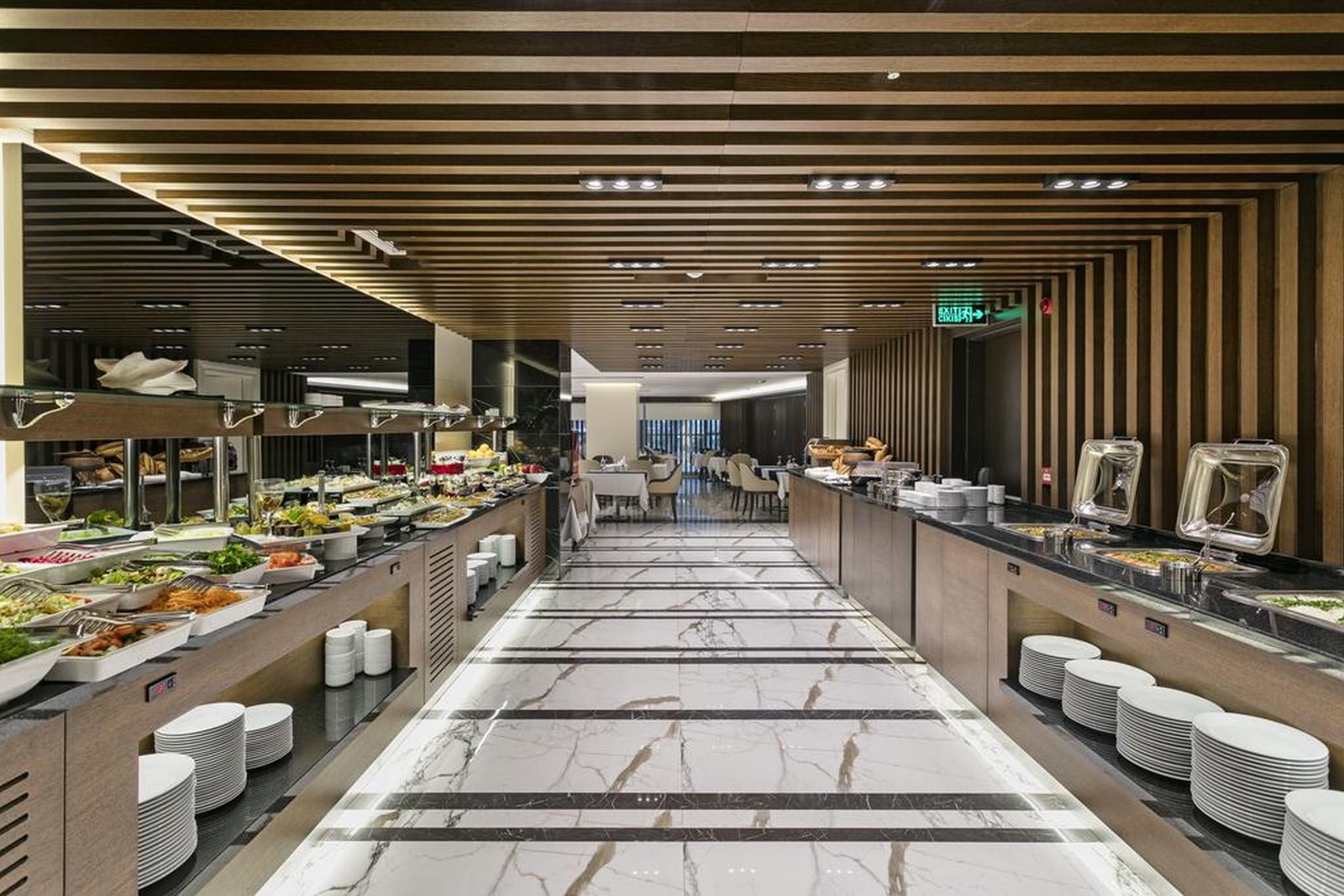 Otel B Business & 5*