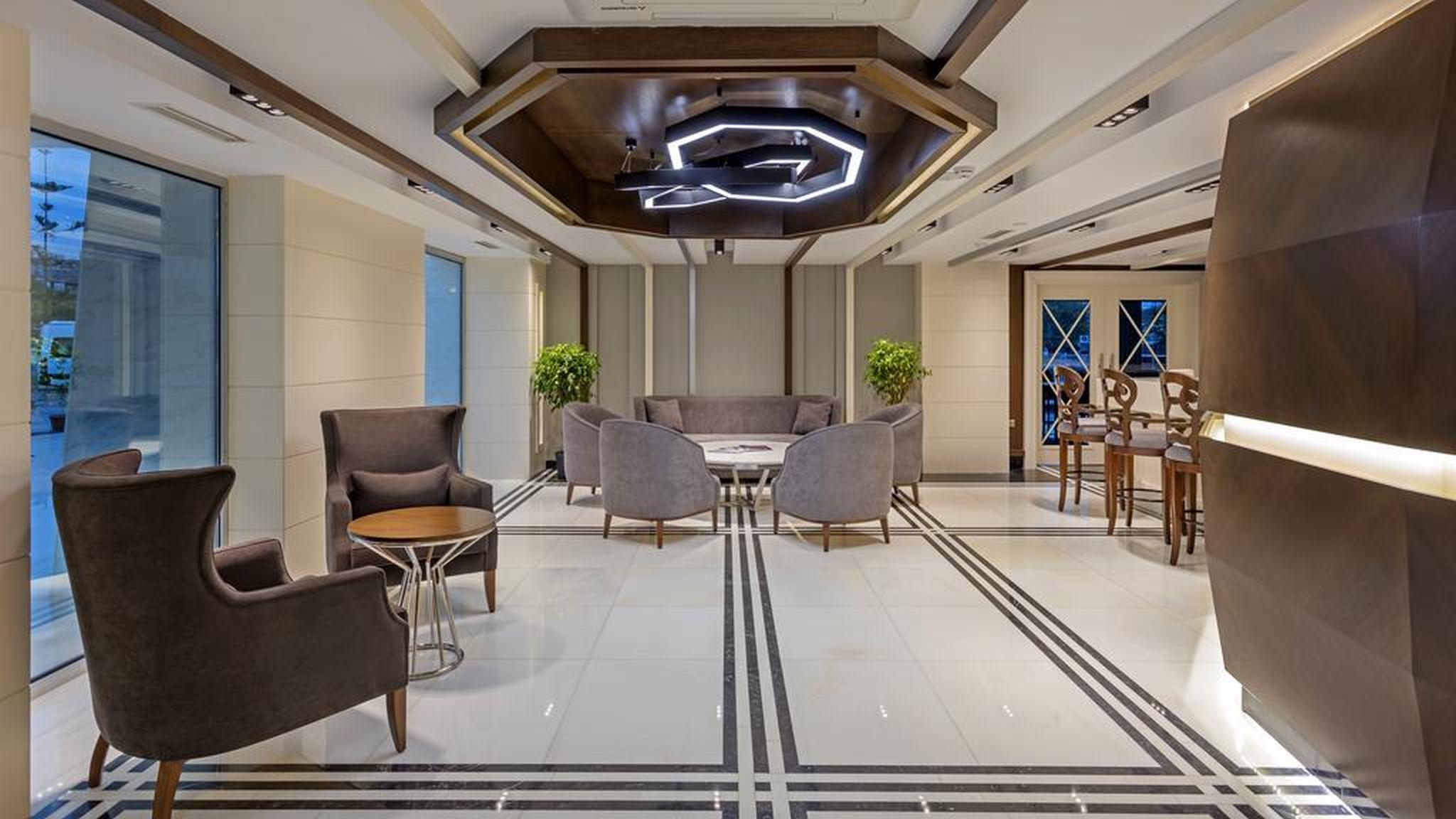 Otel B Business &