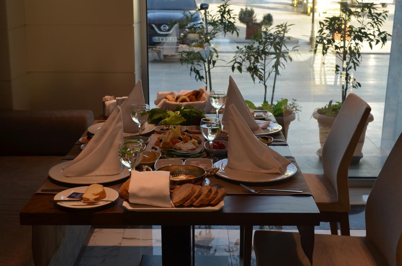 B Business & Otel
