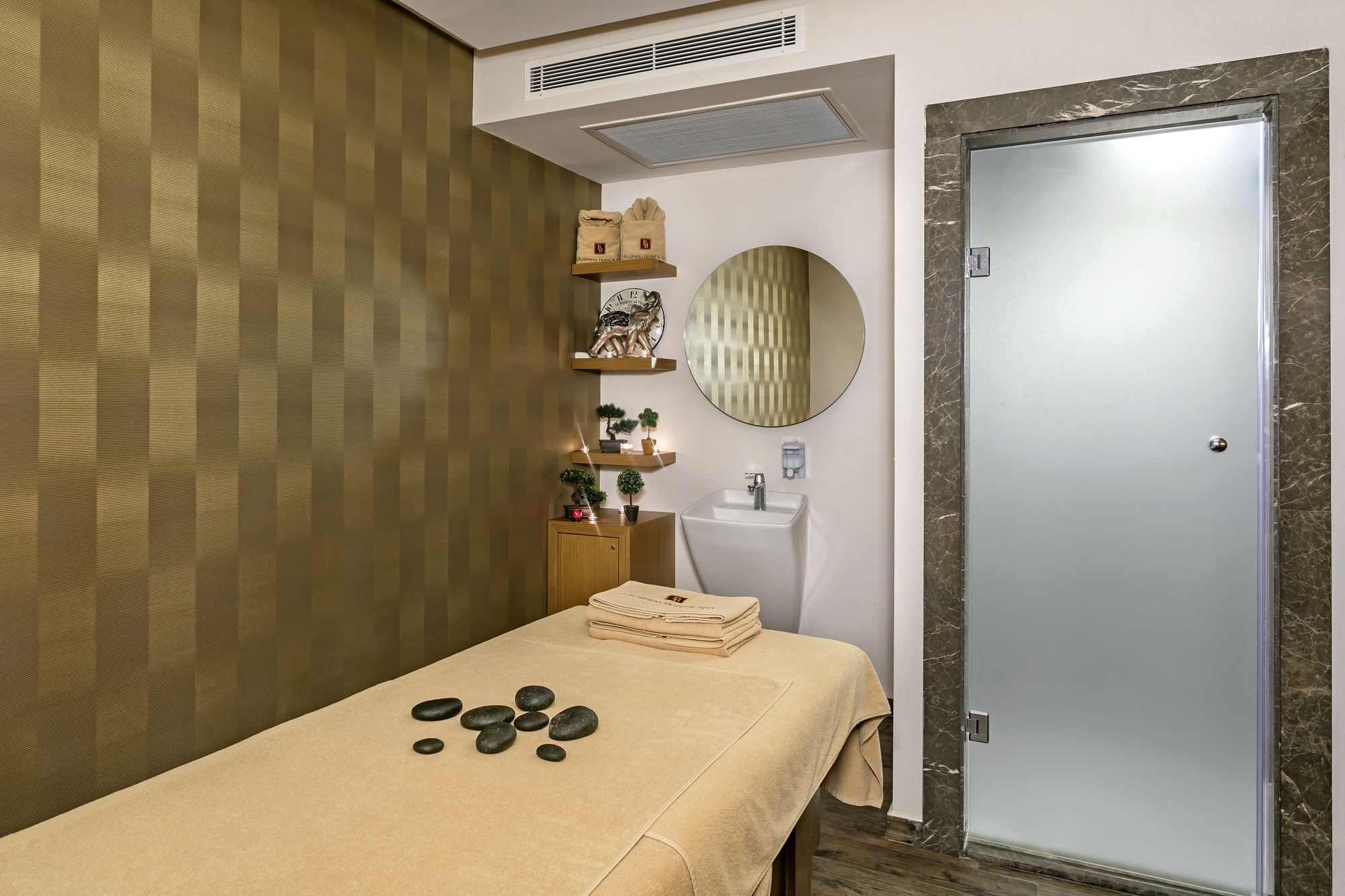 B Business & Otel Antalya
