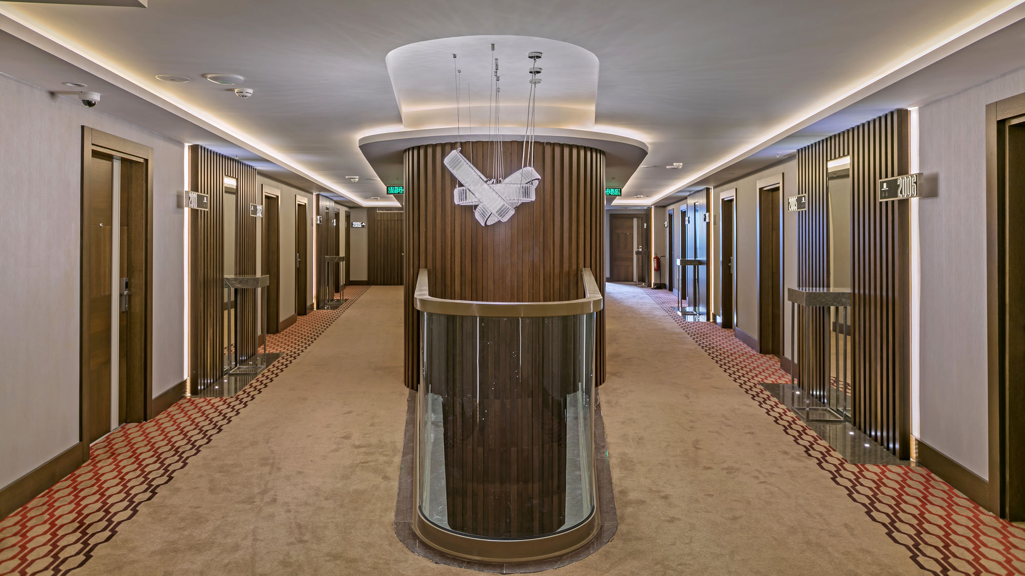 Otel B Business &